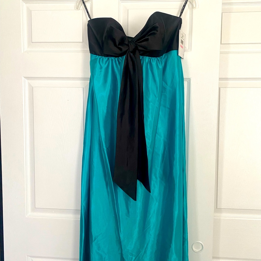 Strapless Jessica McClintock gown